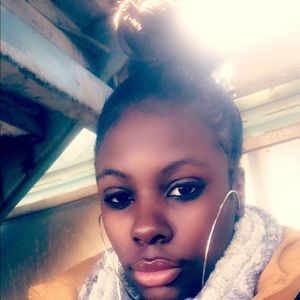 Meet your Posher, Jameisha